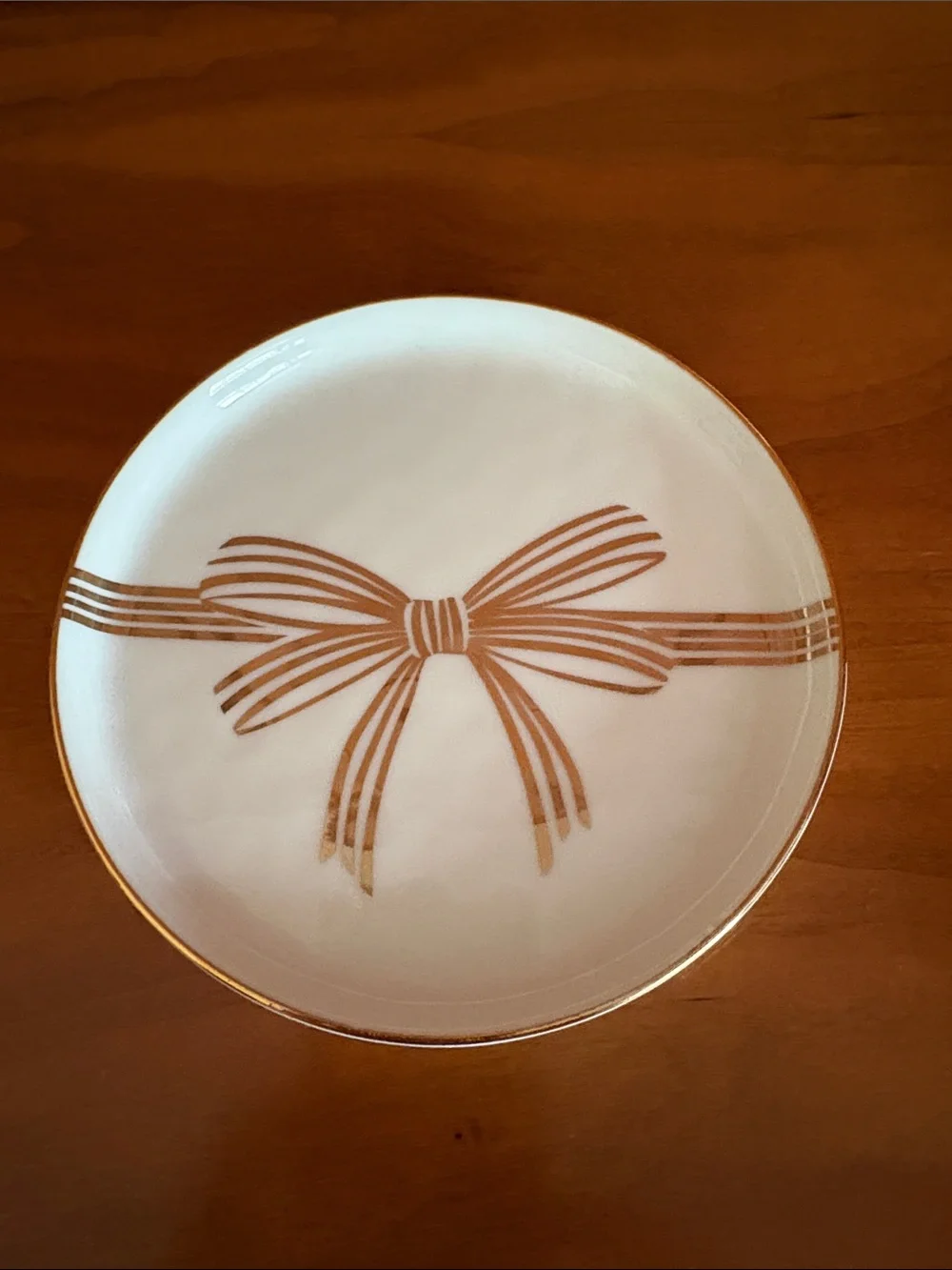 Gold Bow Accent appetizer plate